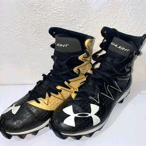 Under Armour UA Highlight Football Cleats size 8
